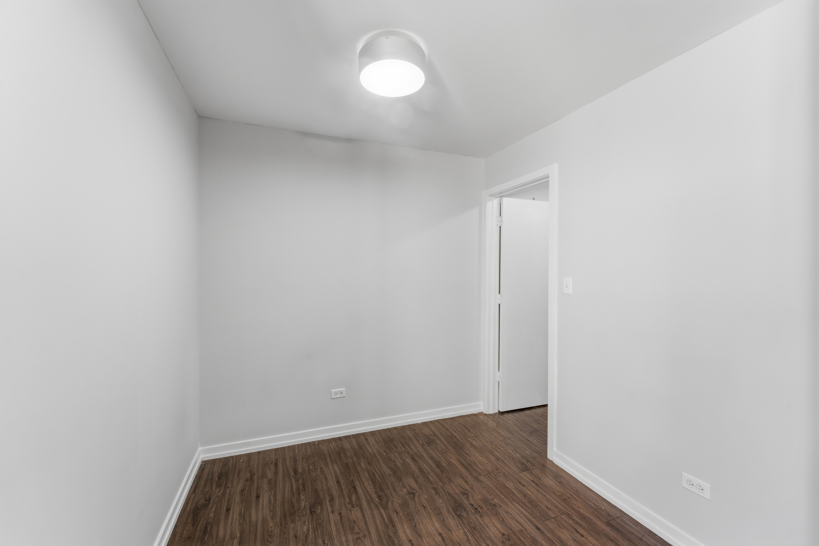 5411 N Winthrop Avenue 322 Property Photo 5