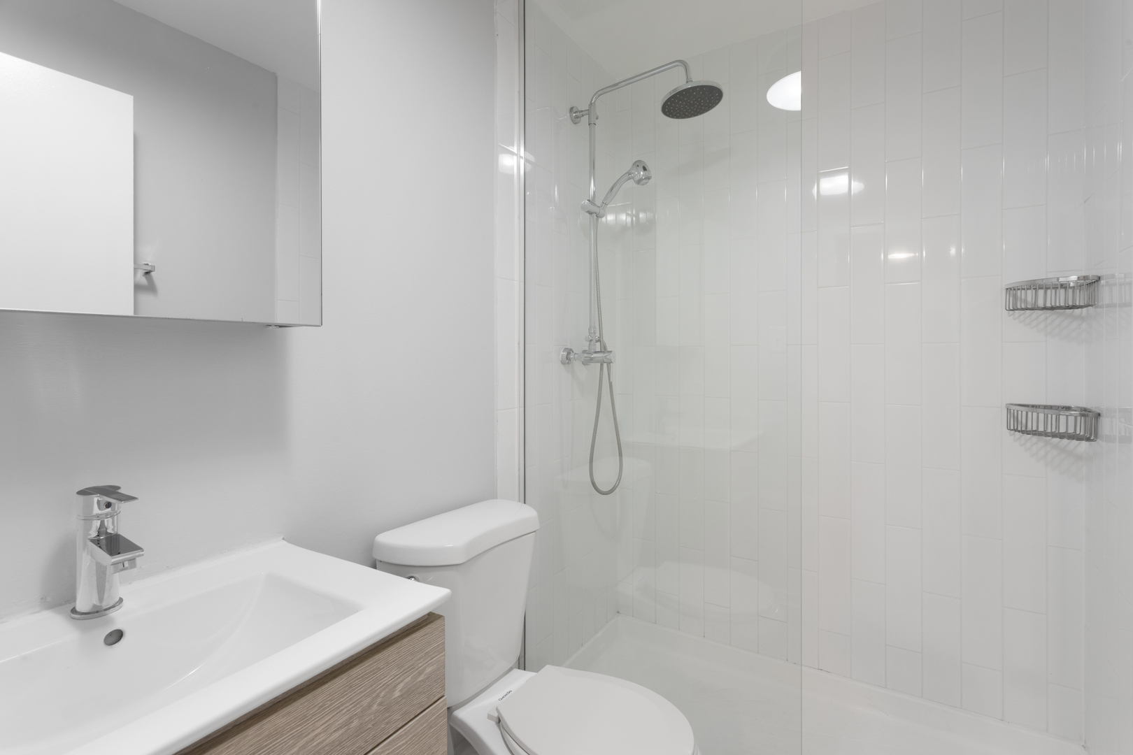5411 N Winthrop Avenue 216 Property Photo 10