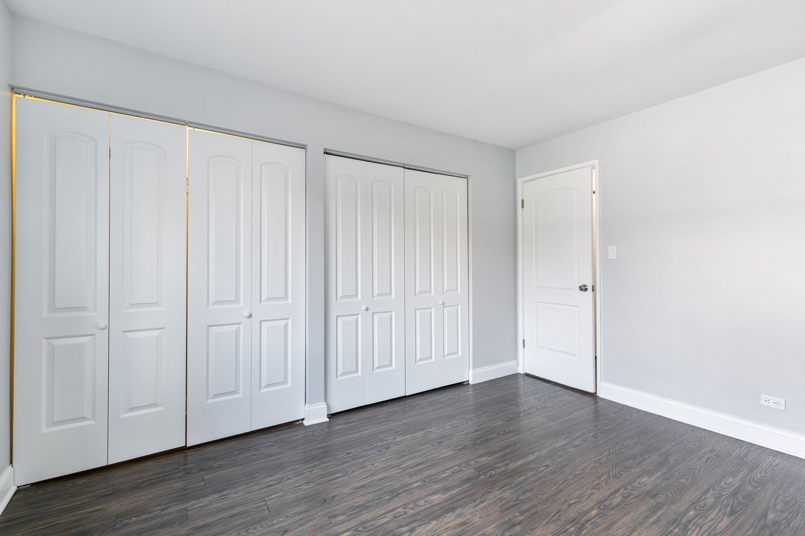 5534 N Kenmore Avenue 408 Property Photo 9