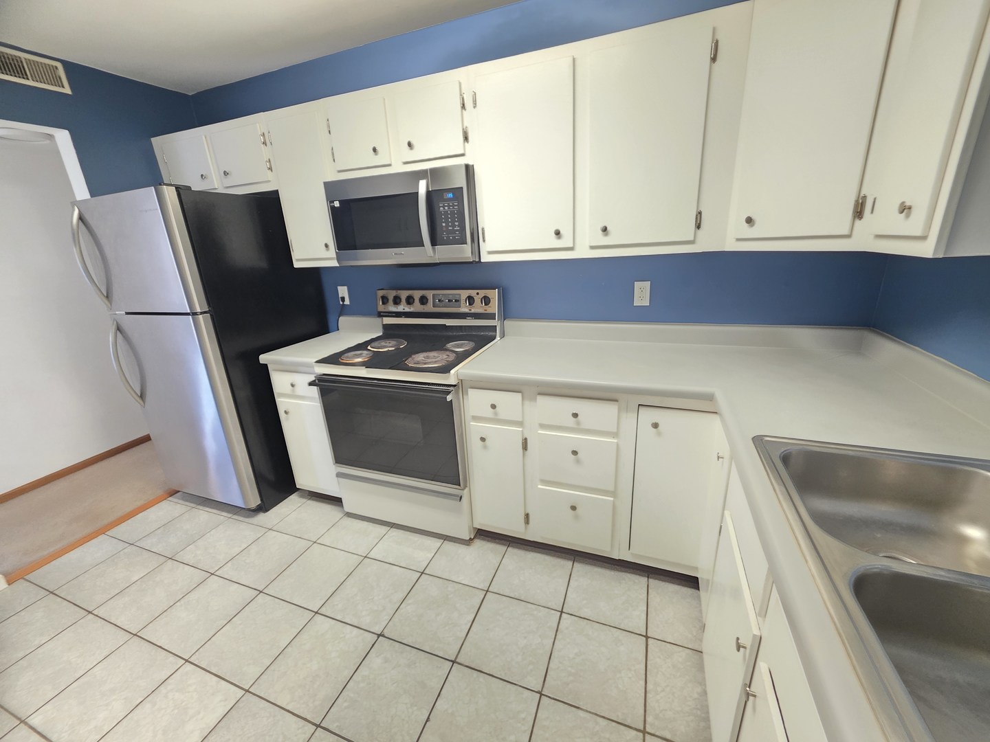 801 Brook Drive 3 Property Photo 10