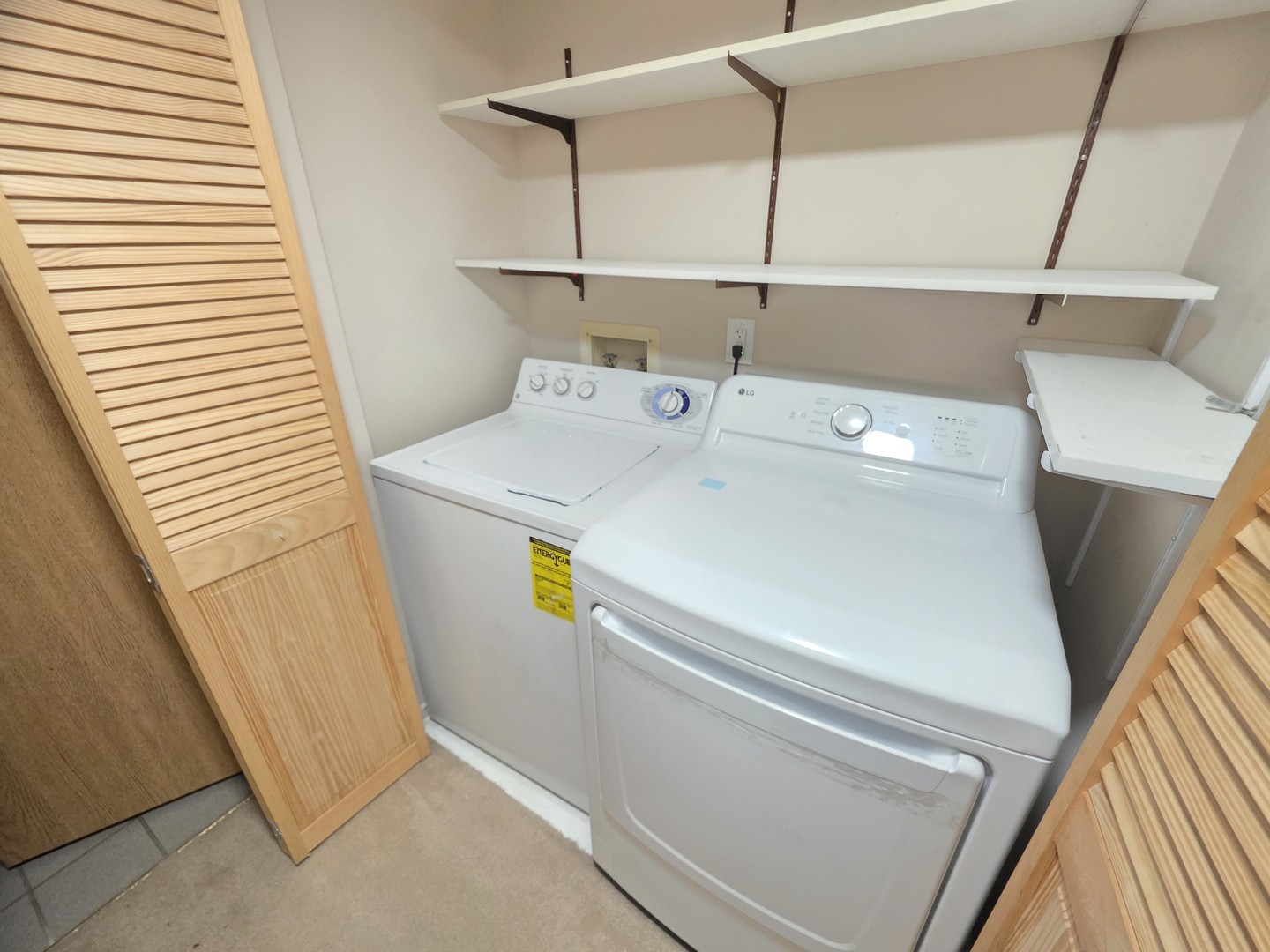 801 Brook Drive 3 Property Photo 18