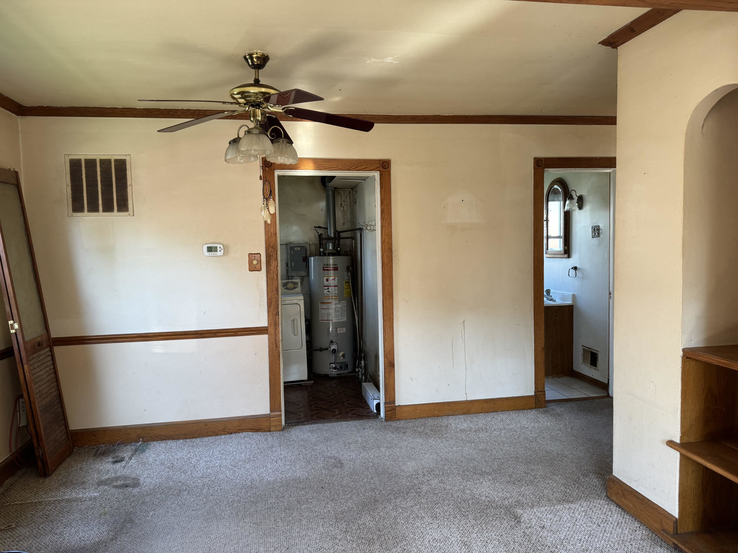 9855 S Campbell Avenue Property Photo 5