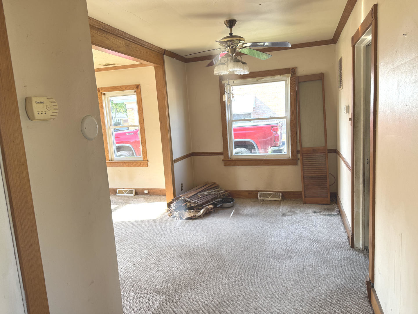 9855 S Campbell Avenue Property Photo 7