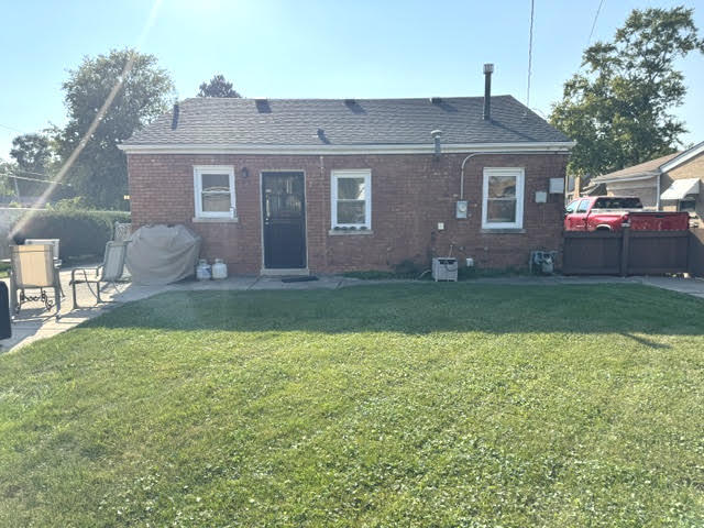 9855 S Campbell Avenue Property Photo 16