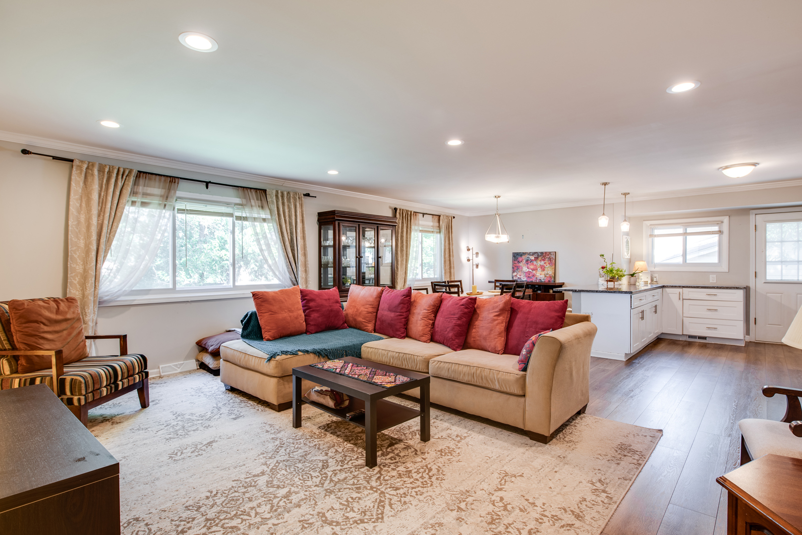 412 Nassau Avenue Property Photo 3