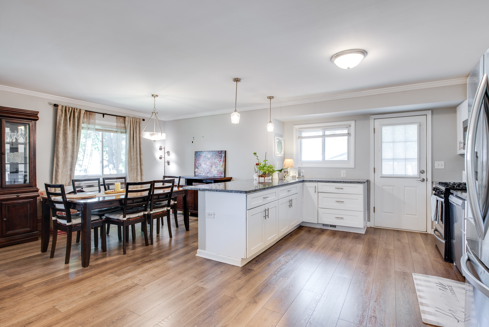 412 Nassau Avenue Property Photo 8