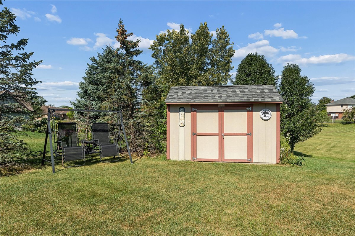 12540 W Hampshire Lane Property Photo 36