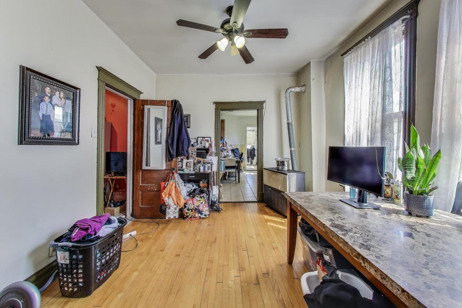 2625 S Central Park Avenue Property Photo 10