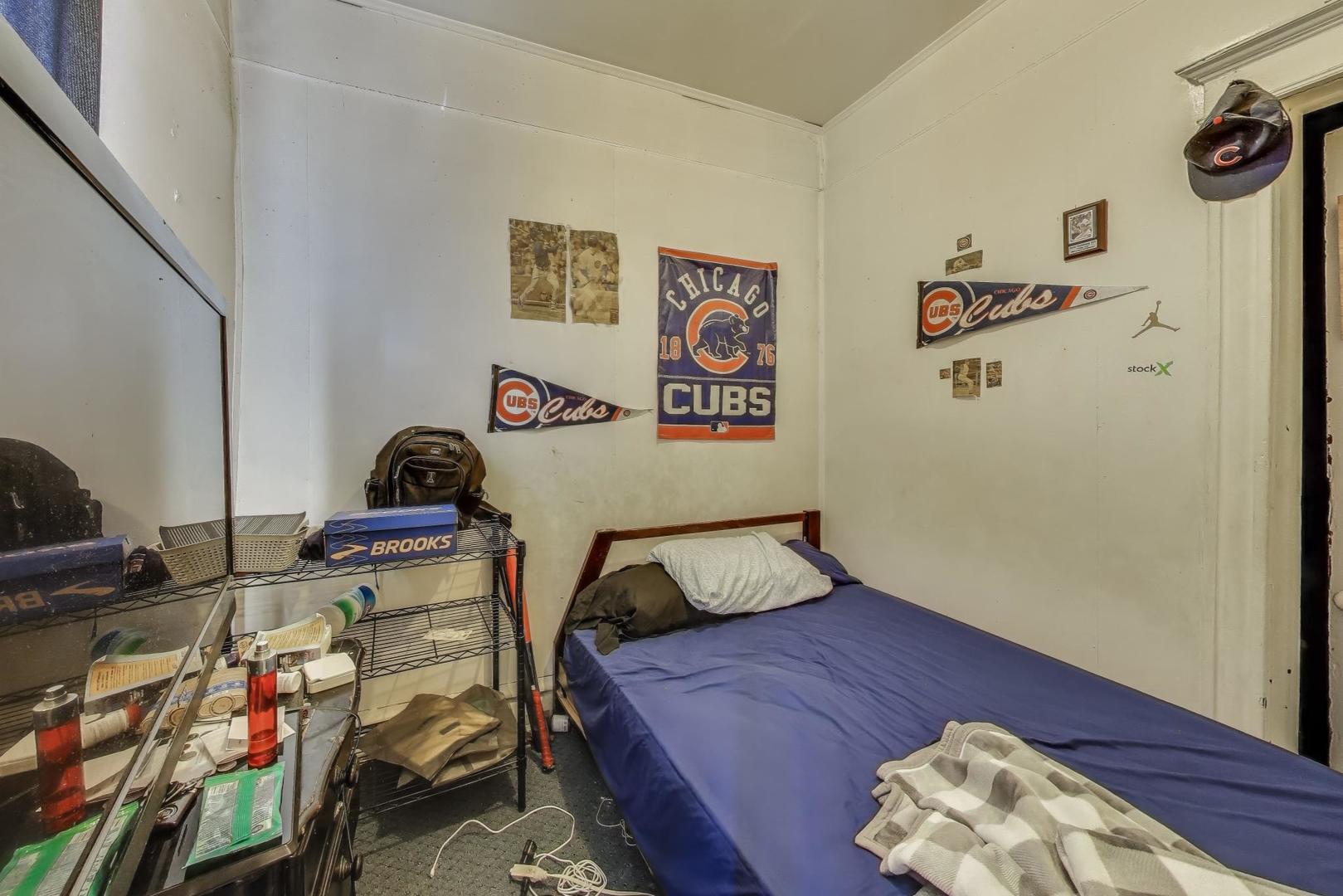 2625 S Central Park Avenue Property Photo 12