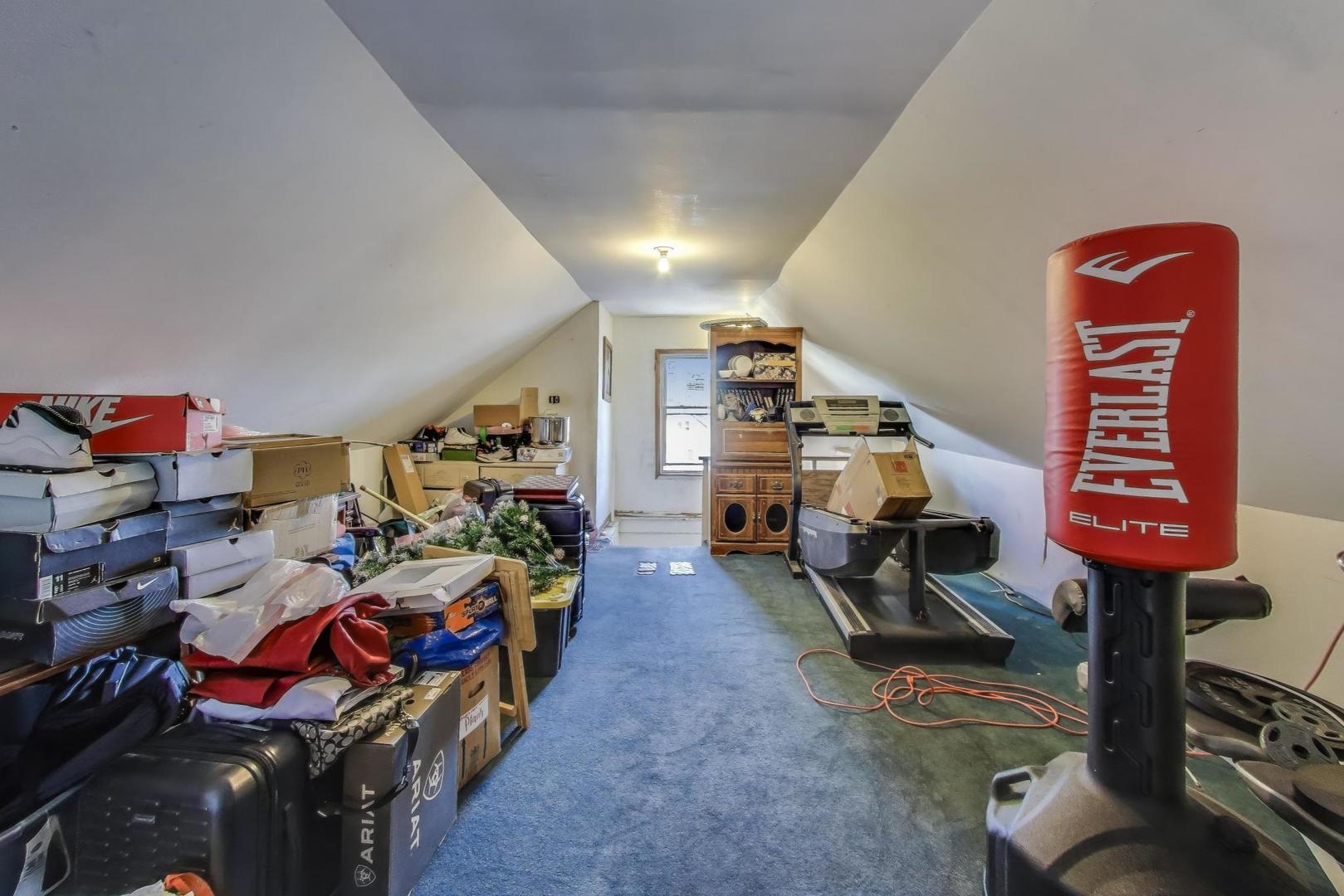 2625 S Central Park Avenue Property Photo 17