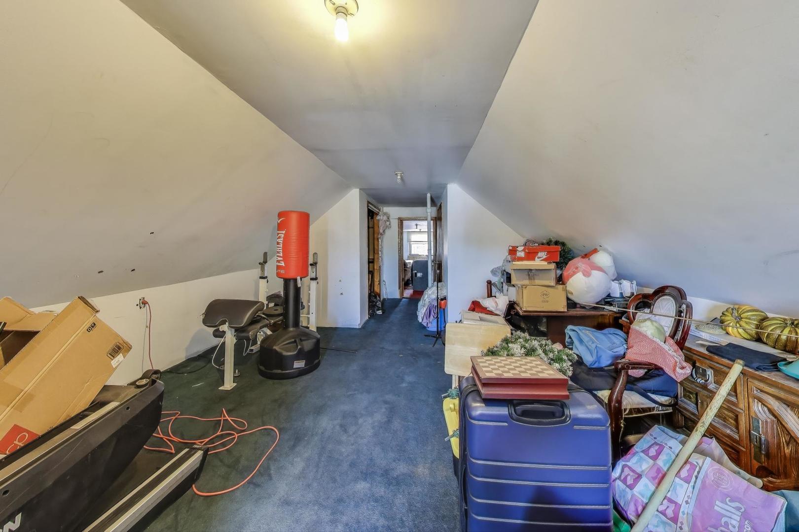 2625 S Central Park Avenue Property Photo 18