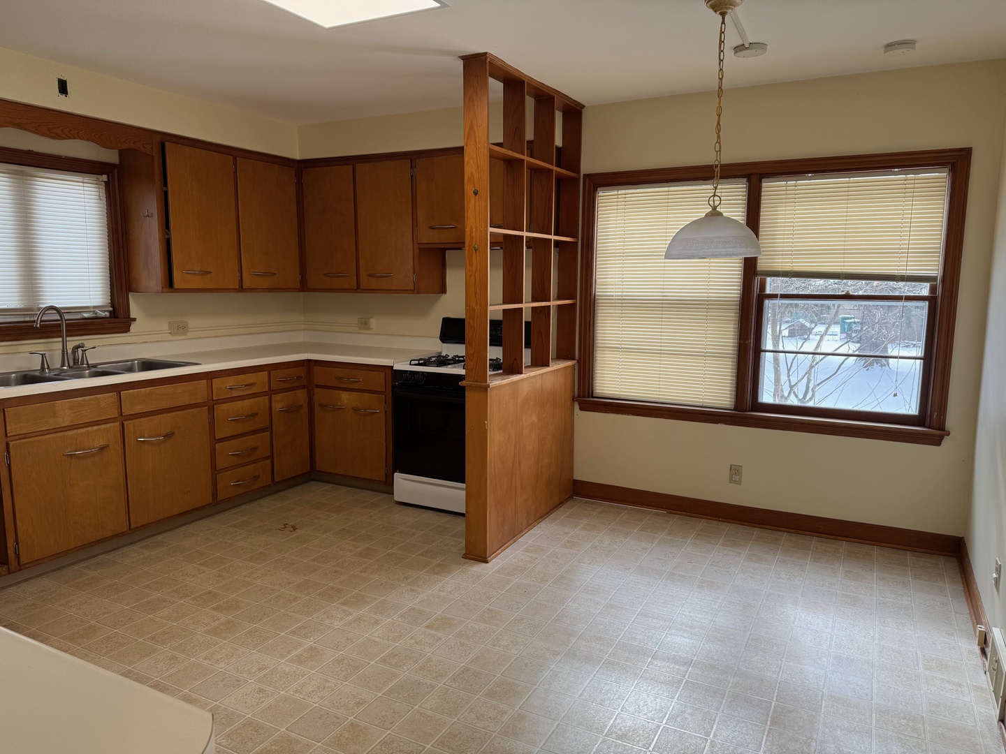 795 Estes Street 1 Property Photo 2