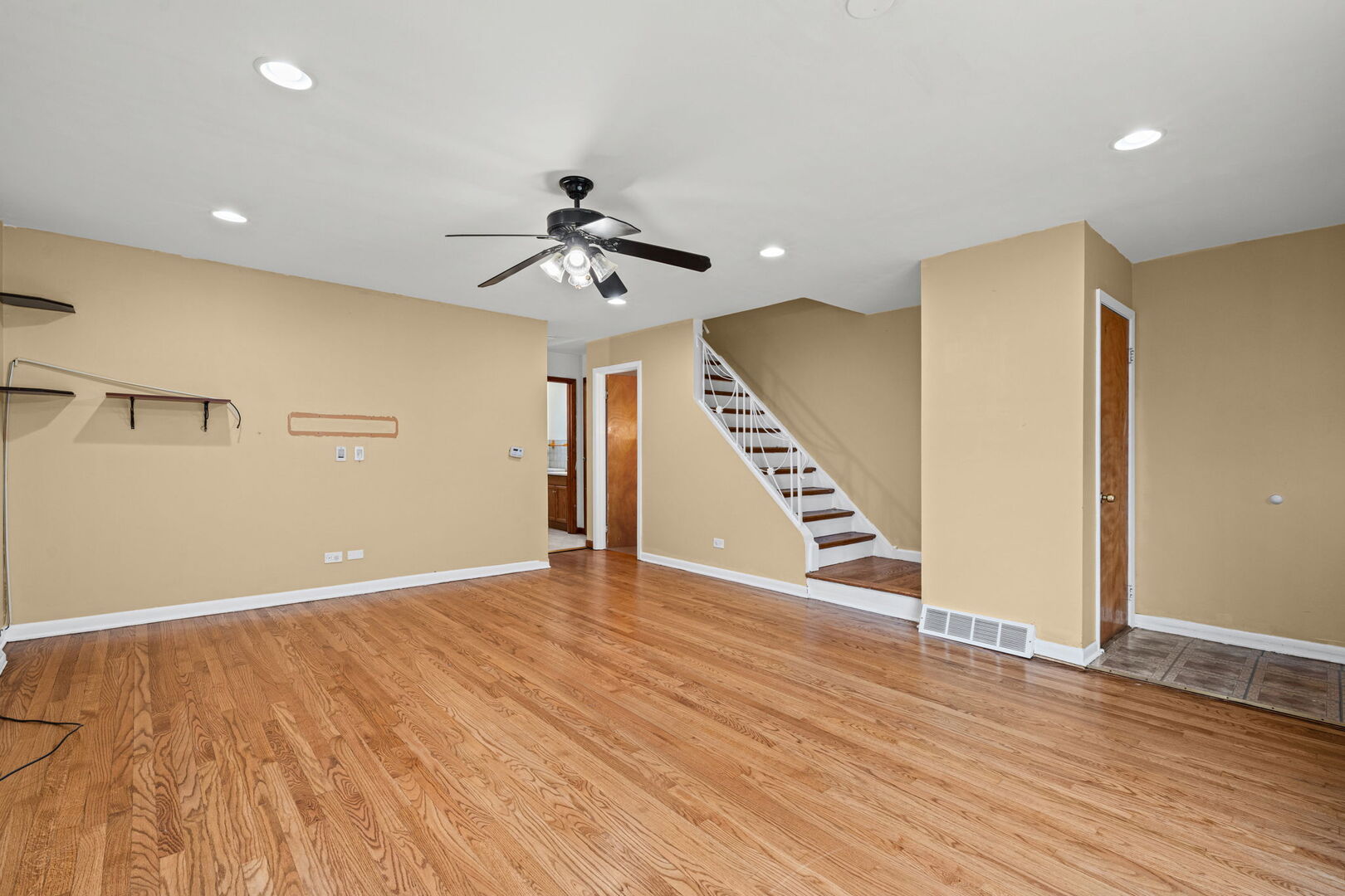 9543 Sumac Road G Property Photo 7