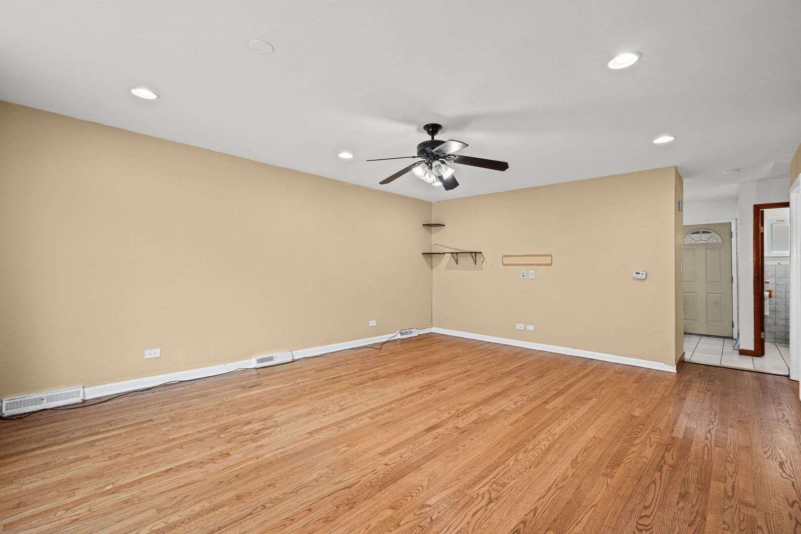 9543 Sumac Road G Property Photo 8