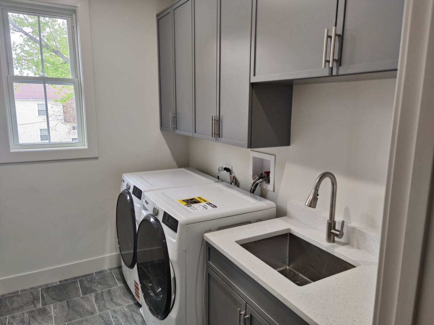 2106 Darrow Avenue Property Photo 21