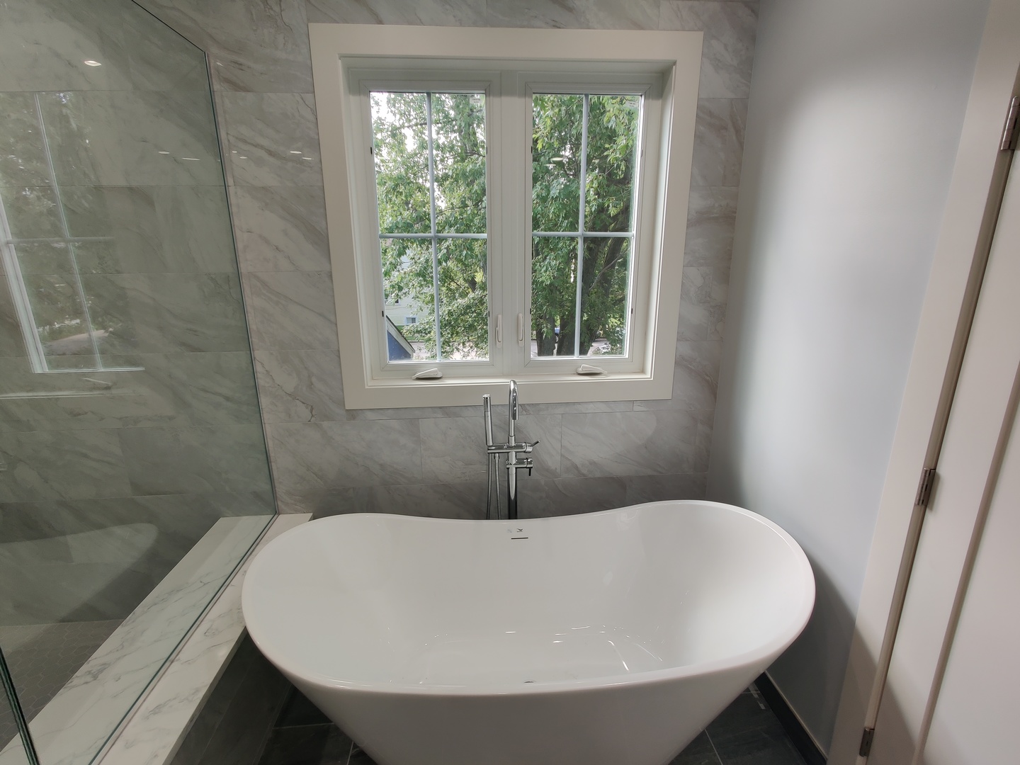 2106 Darrow Avenue Property Photo 24