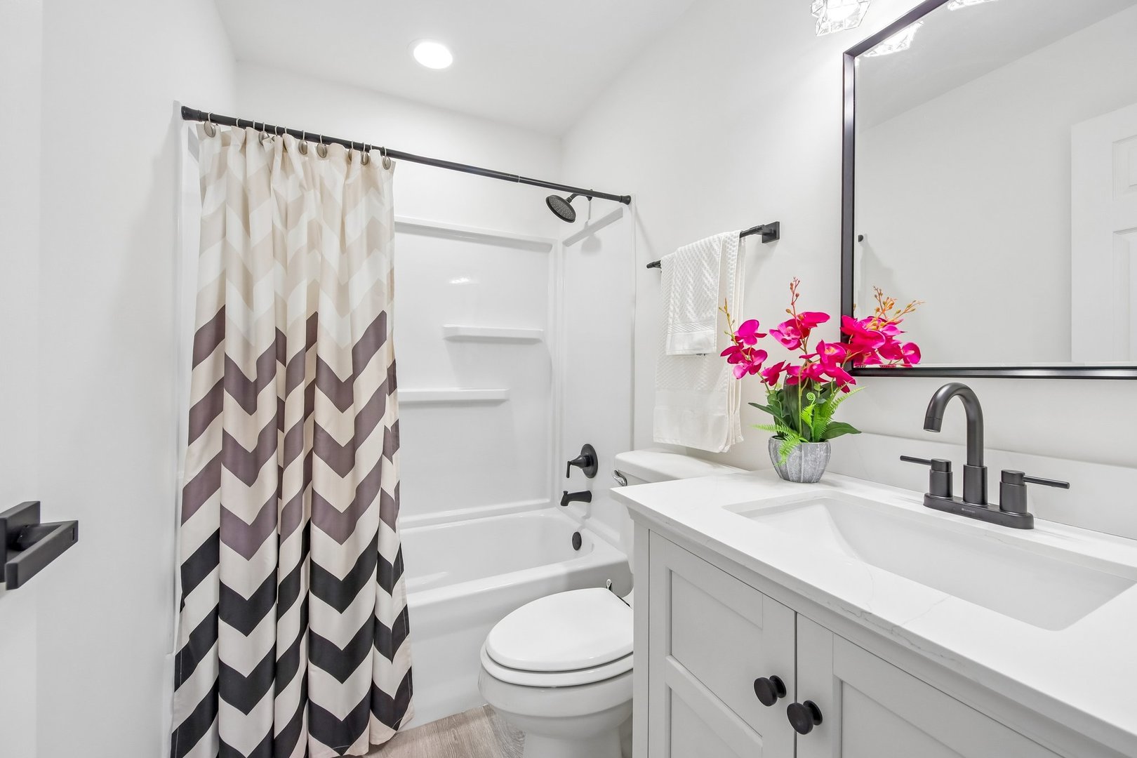 10227 Hilltop Drive Property Photo 19