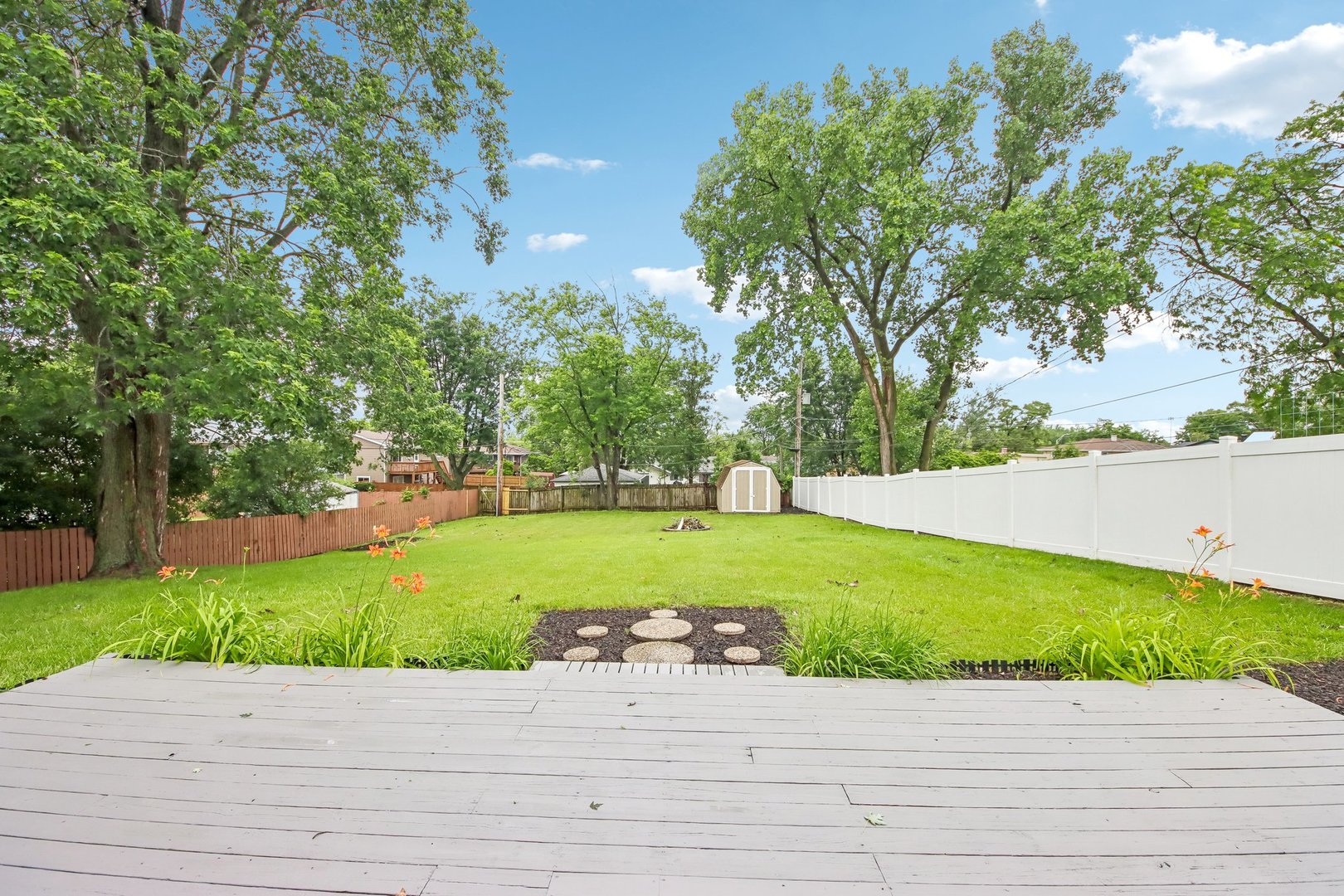 10227 Hilltop Drive Property Photo 32