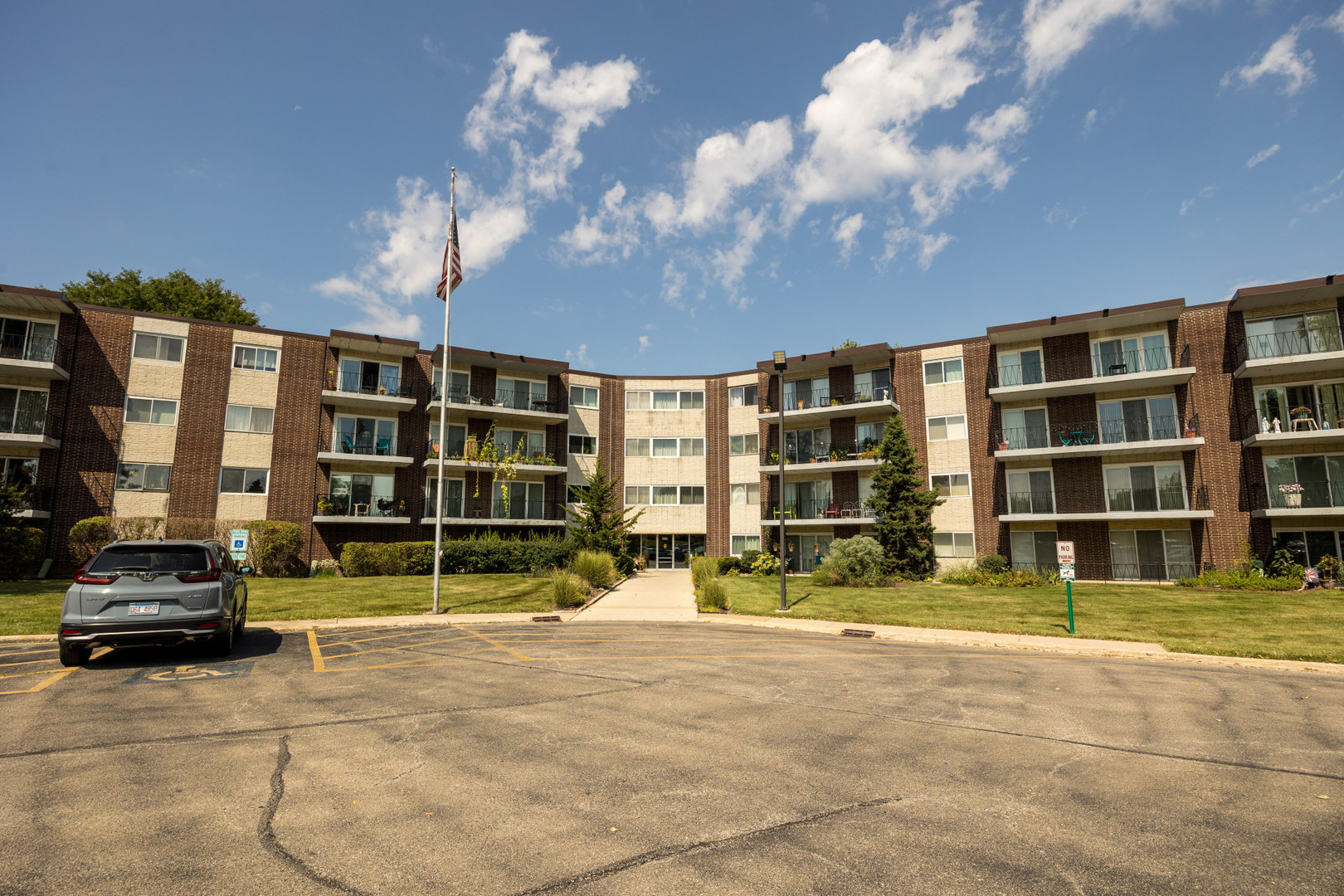 5540 Walnut Avenue 7A Property Photo 1