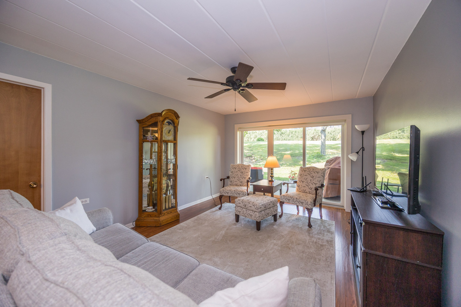 5540 Walnut Avenue 7a Property Photo 2