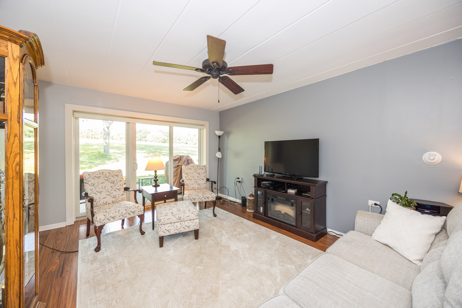 5540 Walnut Avenue 7a Property Photo 3