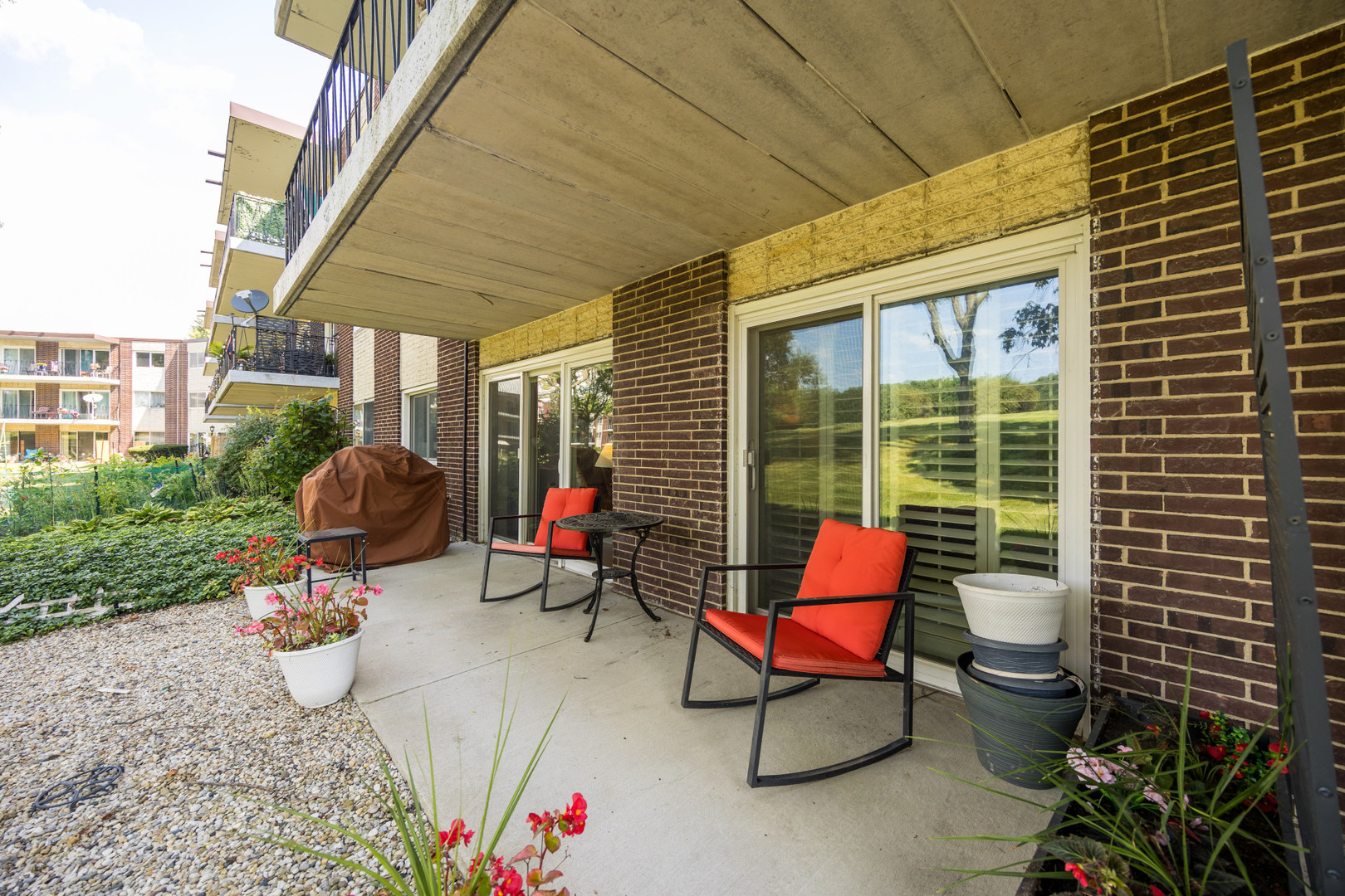 5540 Walnut Avenue 7a Property Photo 13