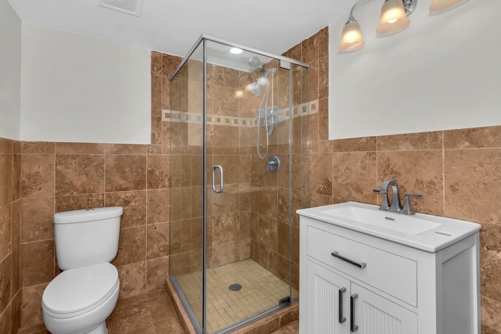 19232 Kedzie Avenue Property Photo 7