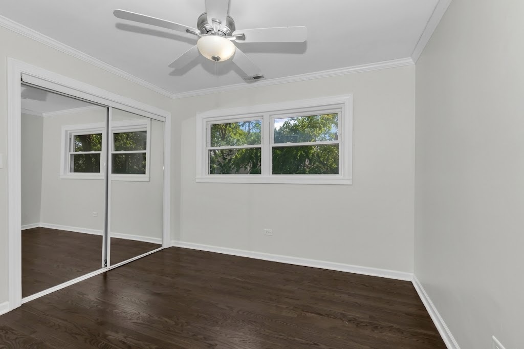 19232 Kedzie Avenue Property Photo 12