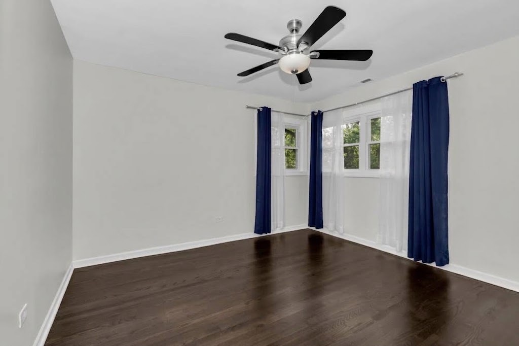 19232 Kedzie Avenue Property Photo 14