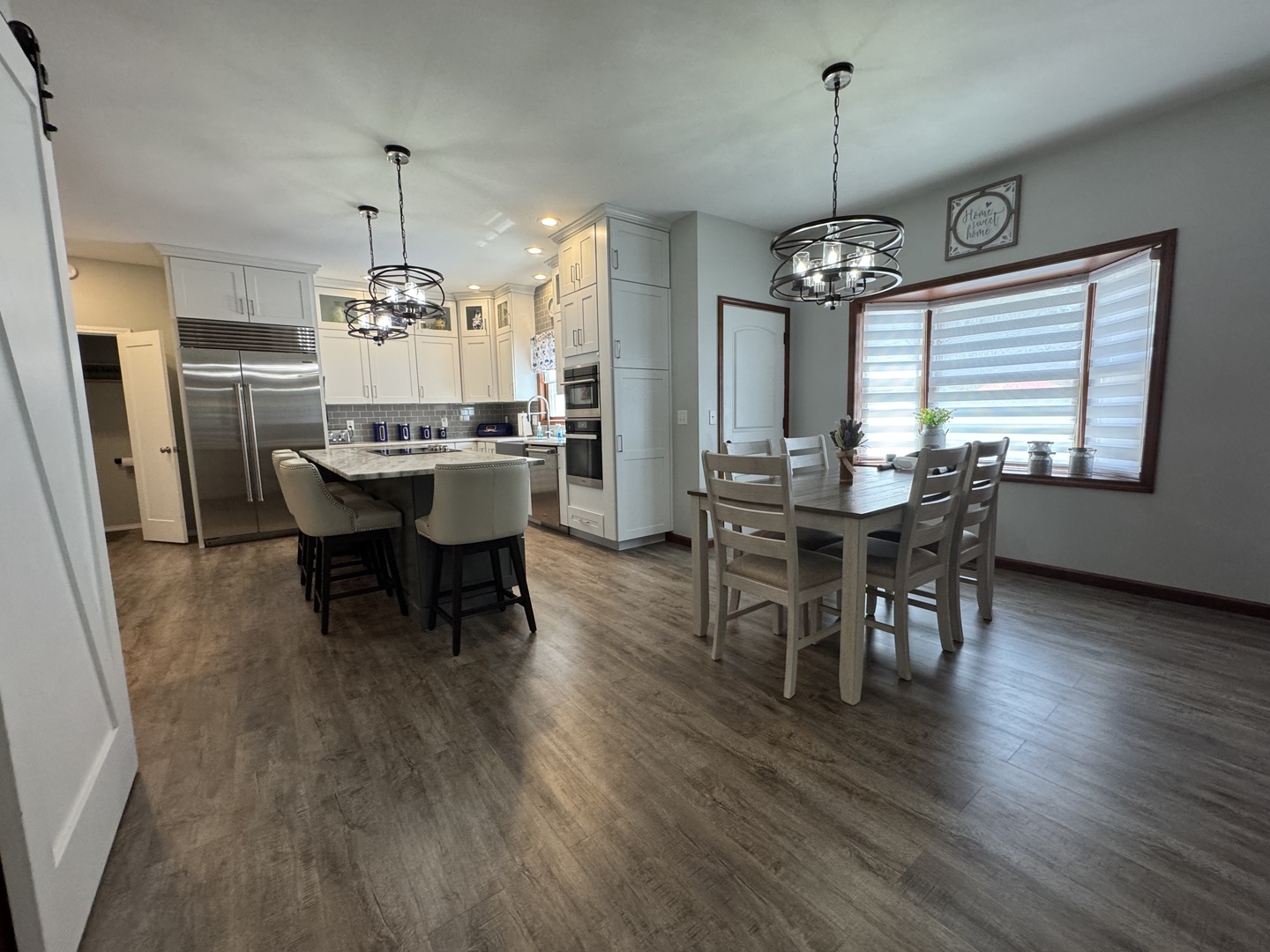 1404 Silverthorne Drive Property Photo 2