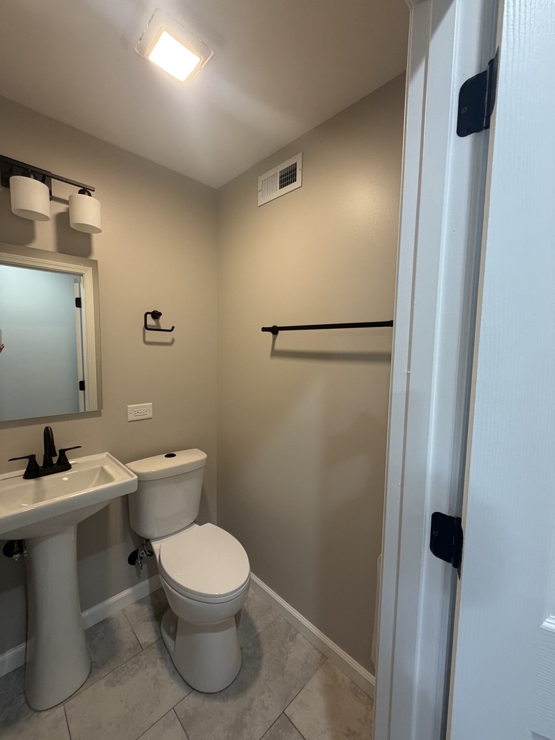 547 Redwood Road Property Photo 13