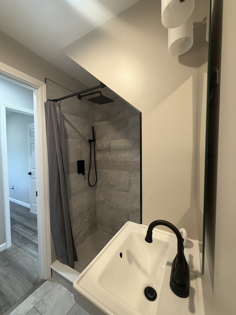 547 Redwood Road Property Photo 14