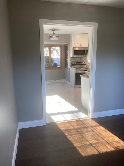 405 Blue Grass Court Property Photo 12