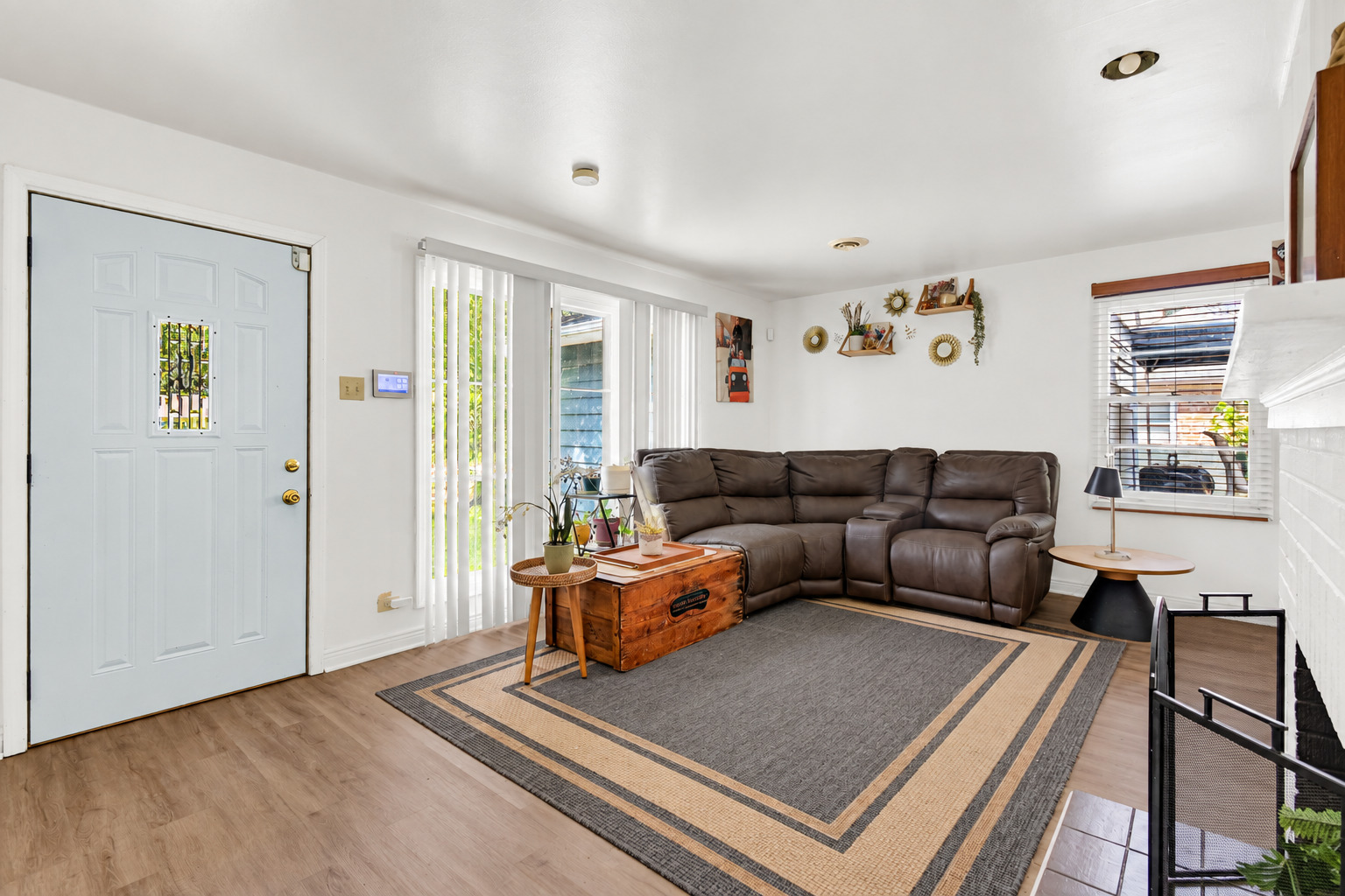 345 Indianwood Boulevard Property Photo 3