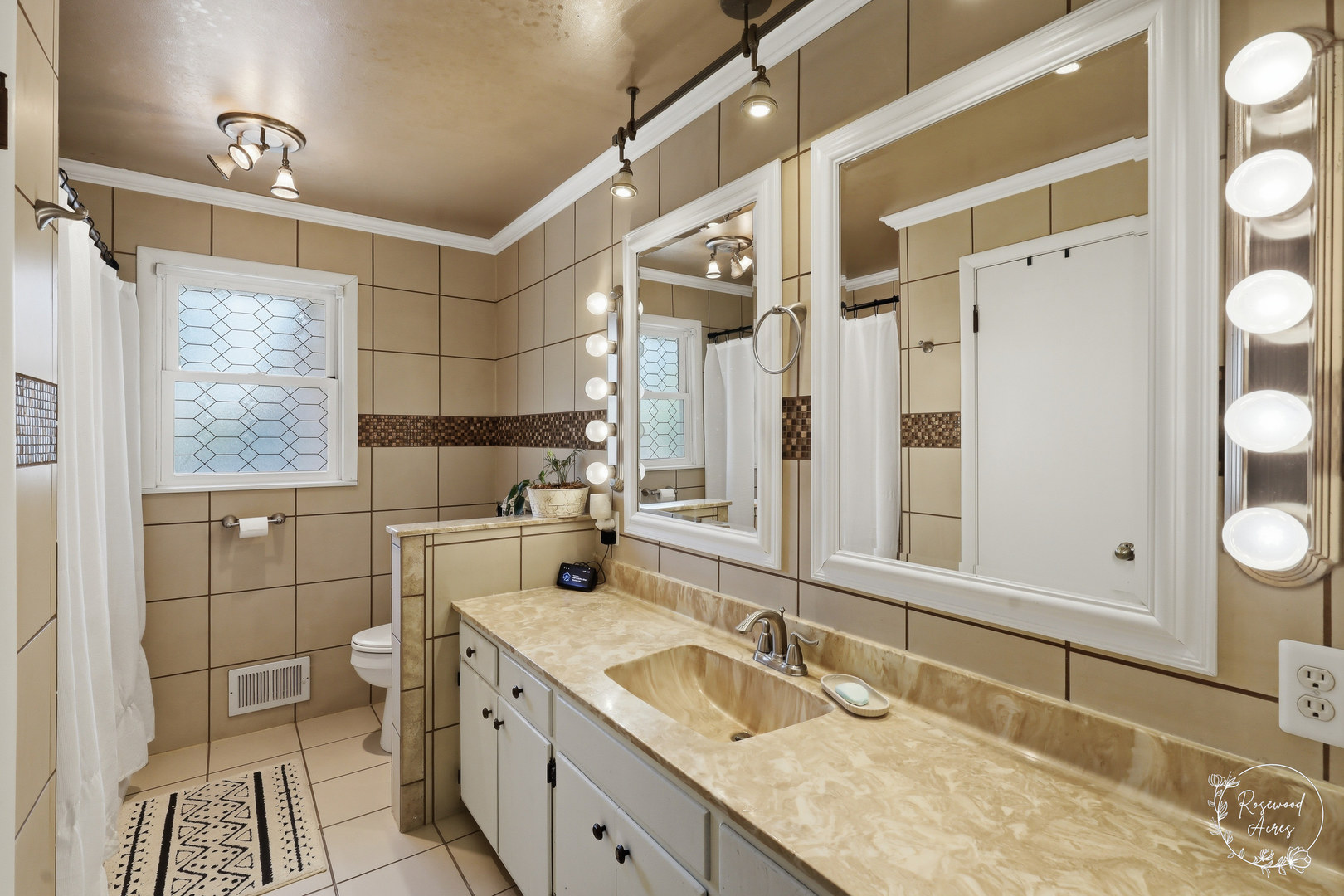 1396 Marla Terrace Property Photo 14