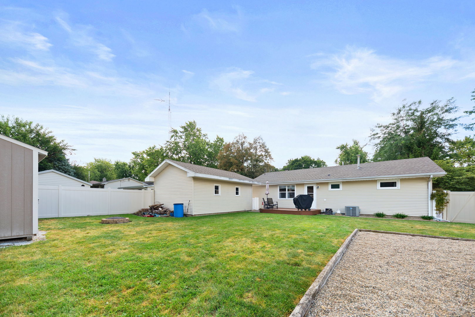 285 Marion Court Property Photo 15