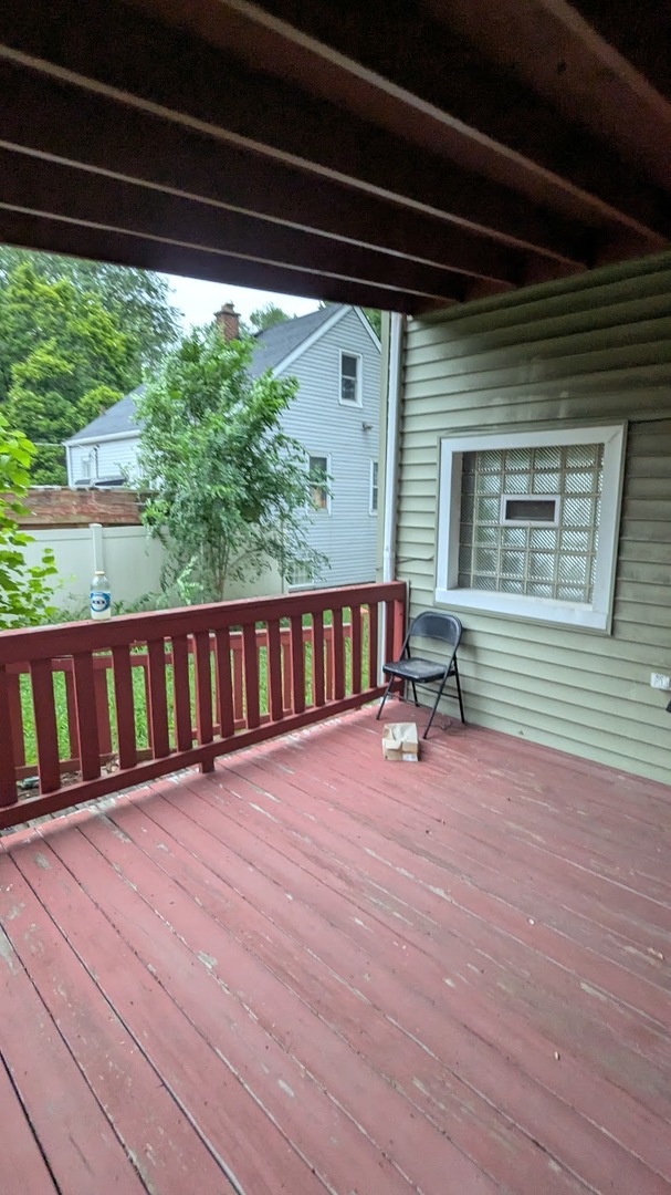 815 W 122nd Street Property Photo 3