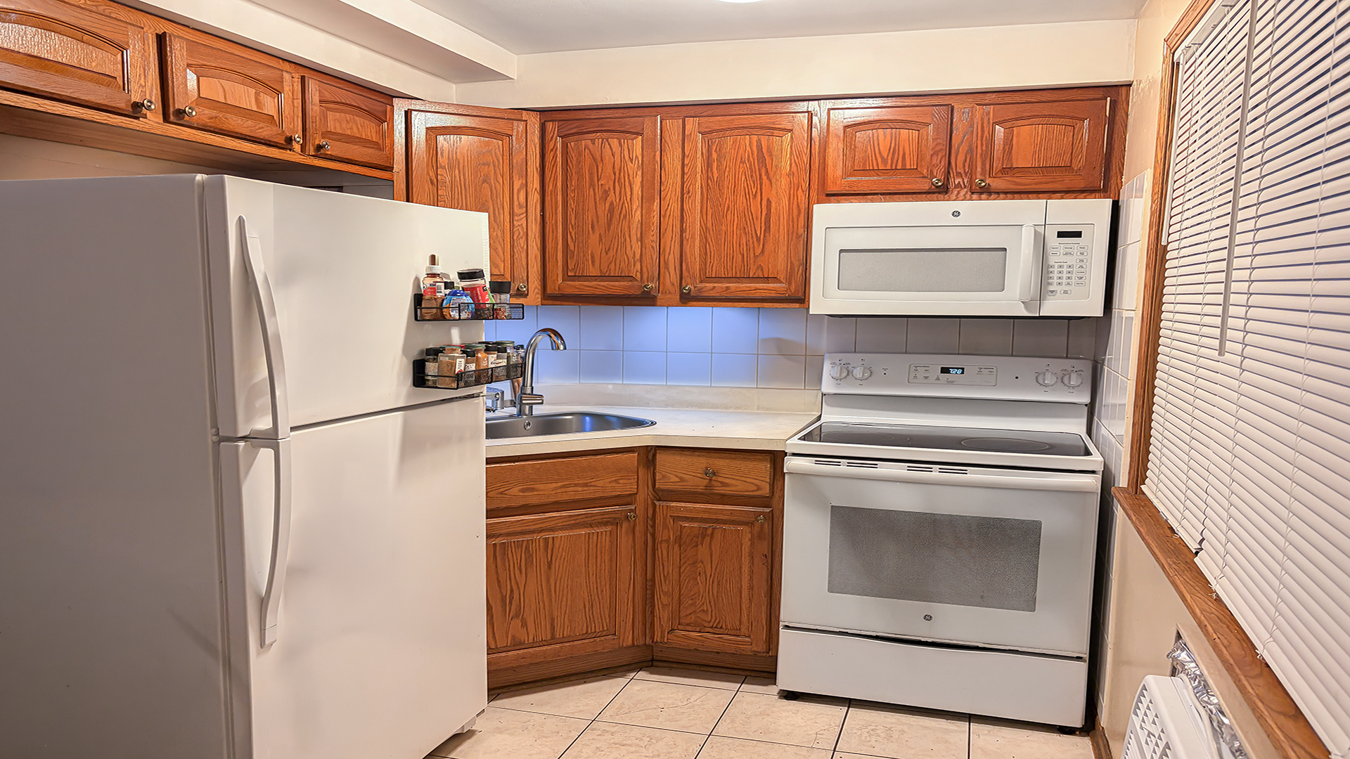 2330 N Harlem Avenue 1e Property Photo 3