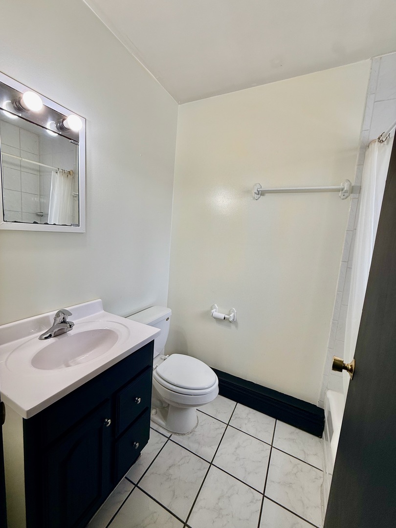 4211 W 95th Street 2d Property Photo 17