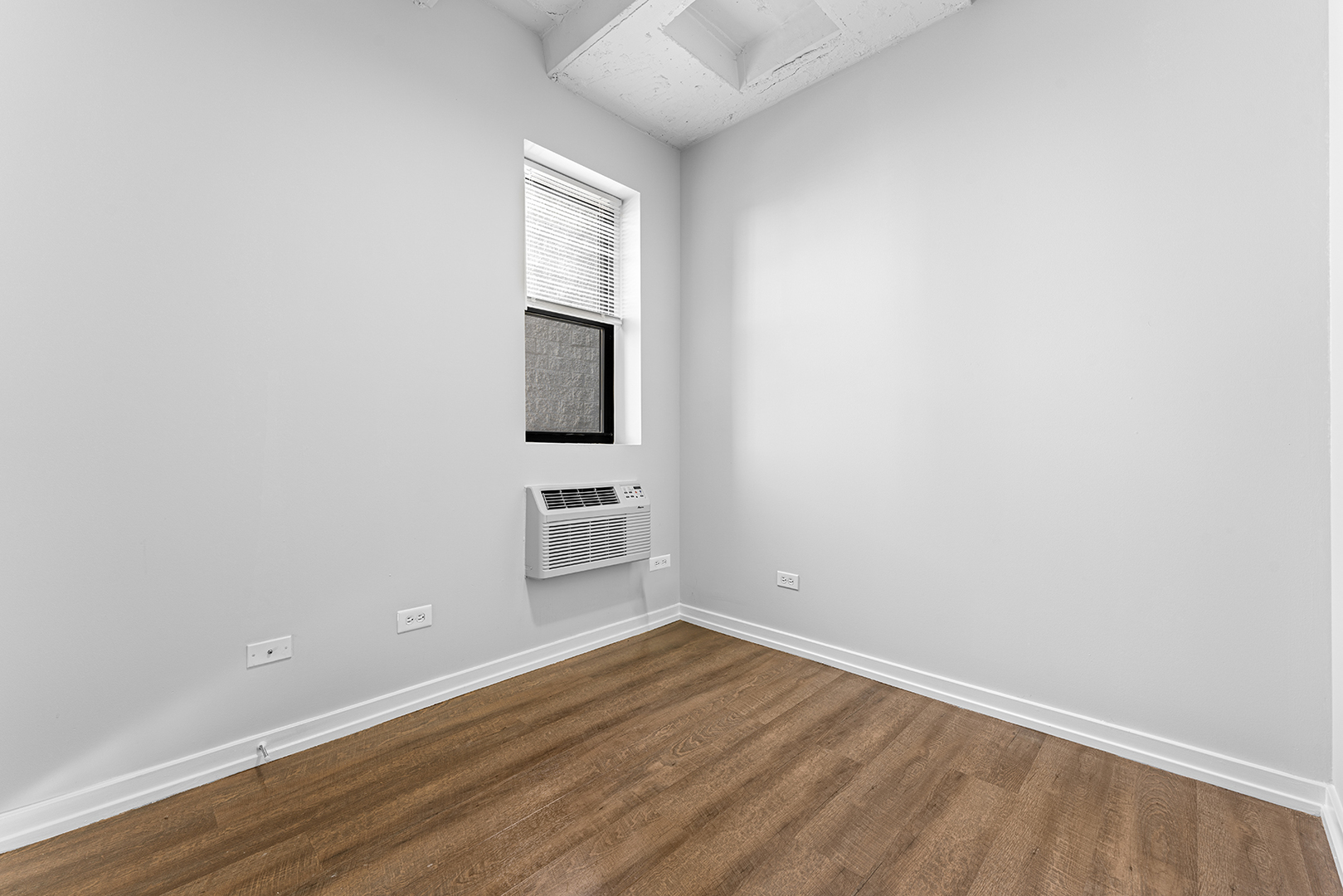 5718 N Winthrop Avenue 708 Property Photo 8