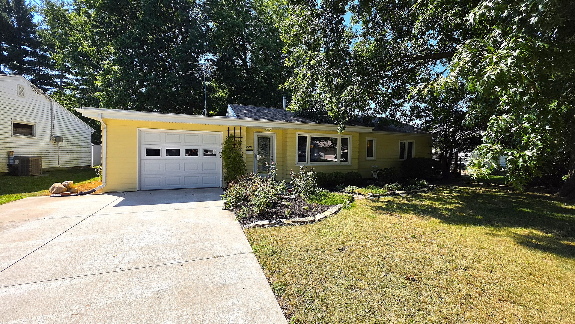 1220 16th Street Property Photo 2