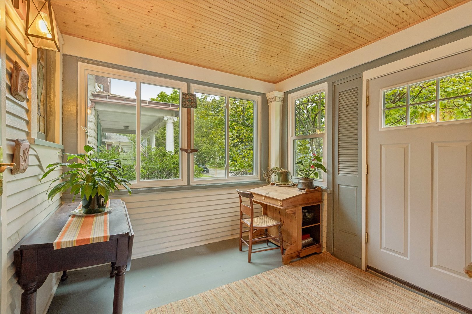 815 S Harvey Avenue Property Photo 3