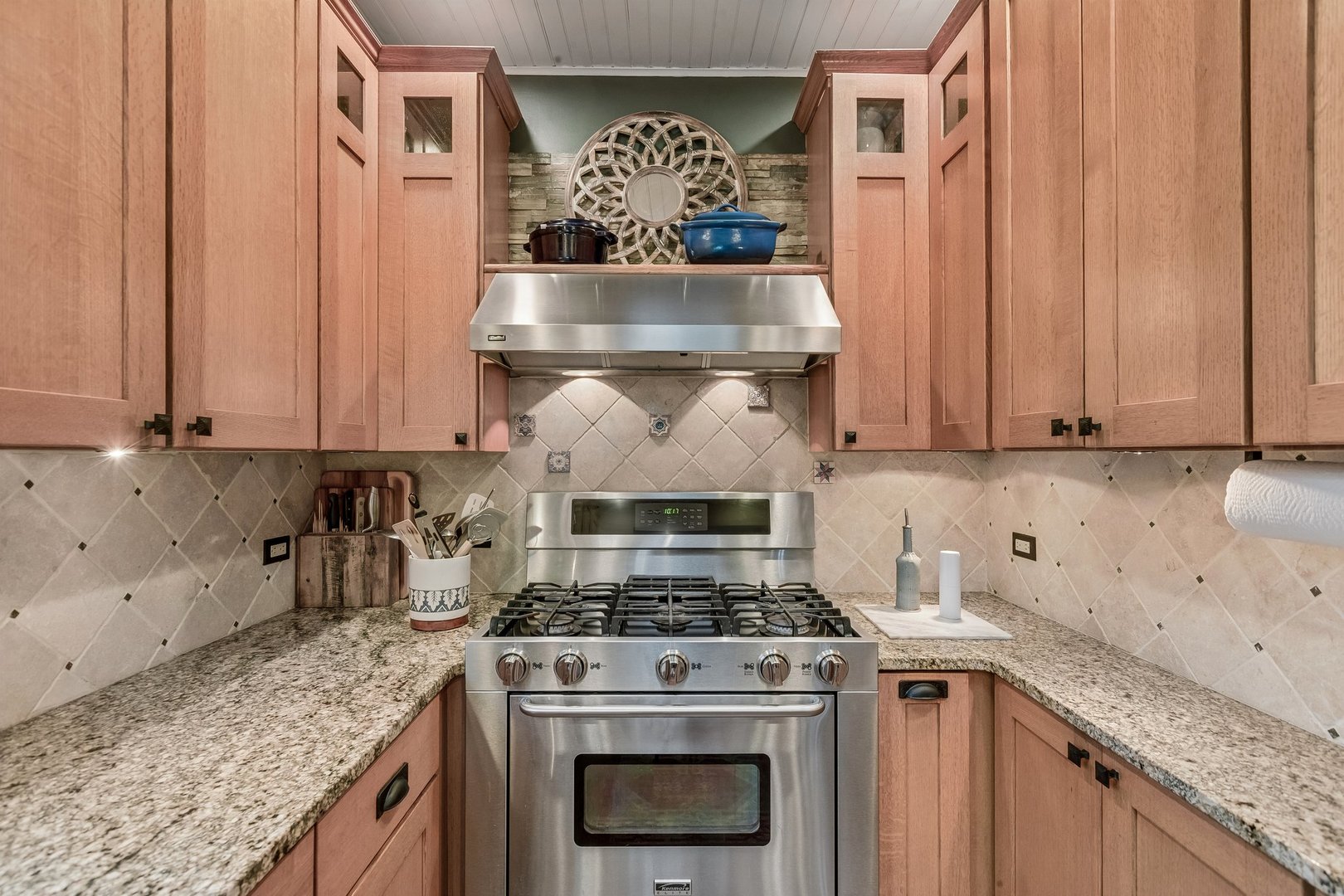 815 S Harvey Avenue Property Photo 18