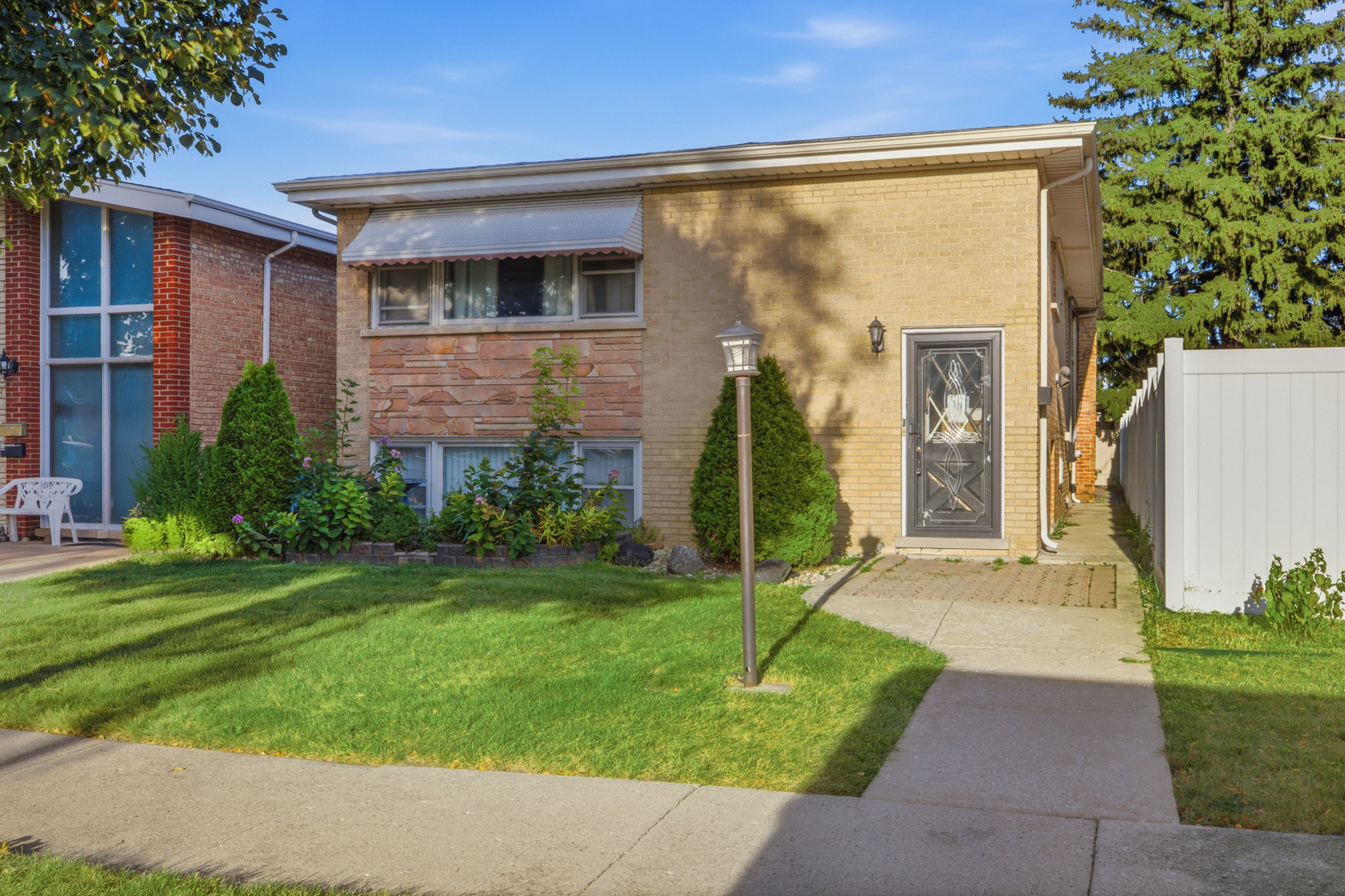 1609 N 23 Avenue Property Photo 1