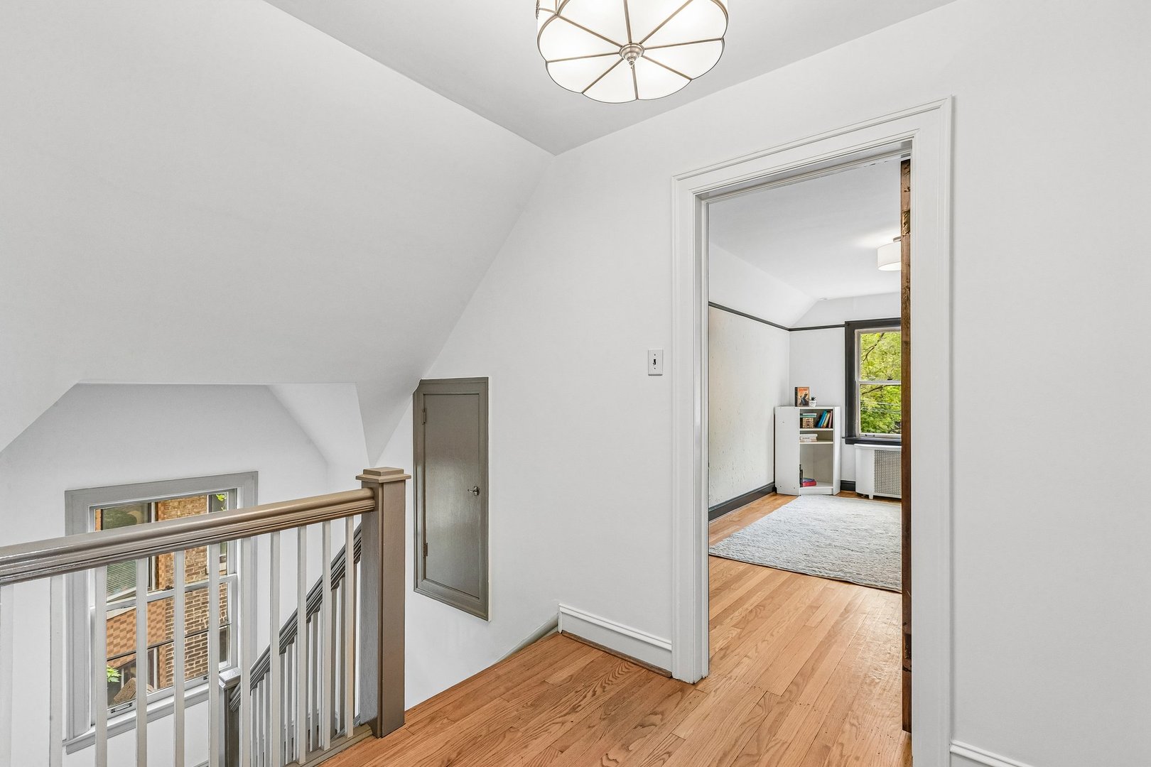1225 N Grove Avenue Property Photo 30