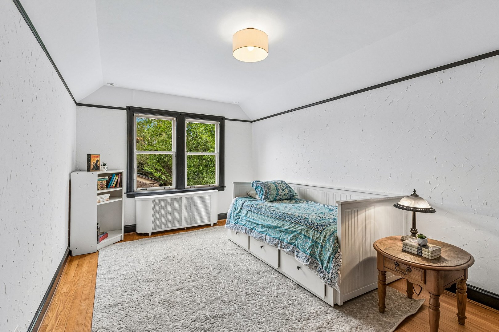 1225 N Grove Avenue Property Photo 31