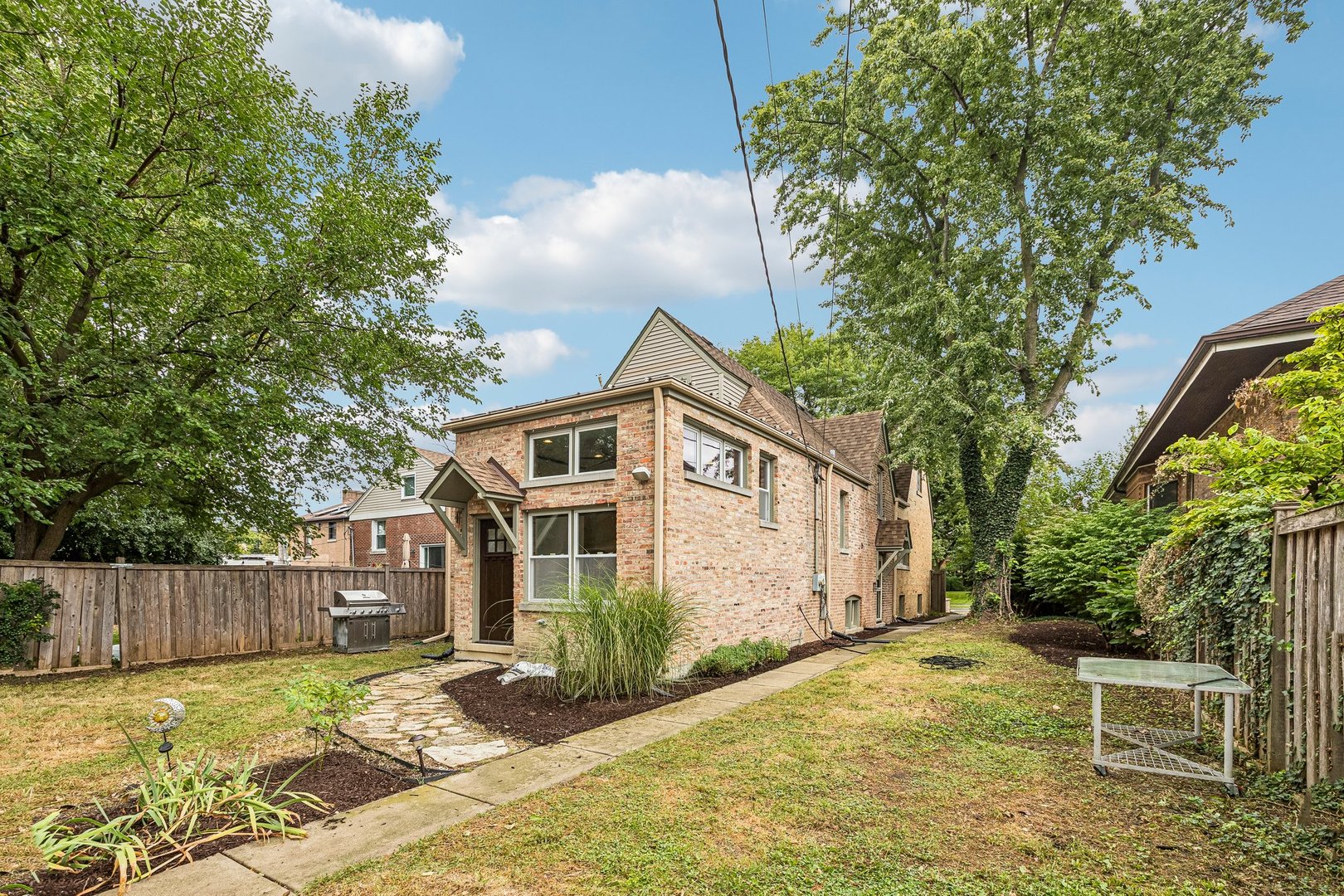 1225 N Grove Avenue Property Photo 41