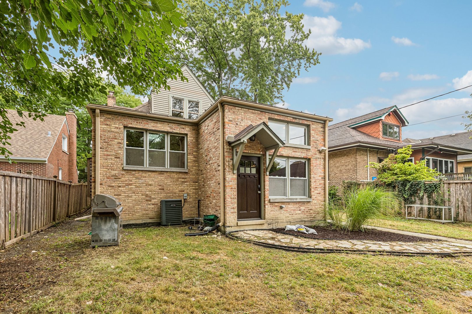 1225 N Grove Avenue Property Photo 44