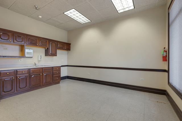 10270 Central Avenue Property Photo 13
