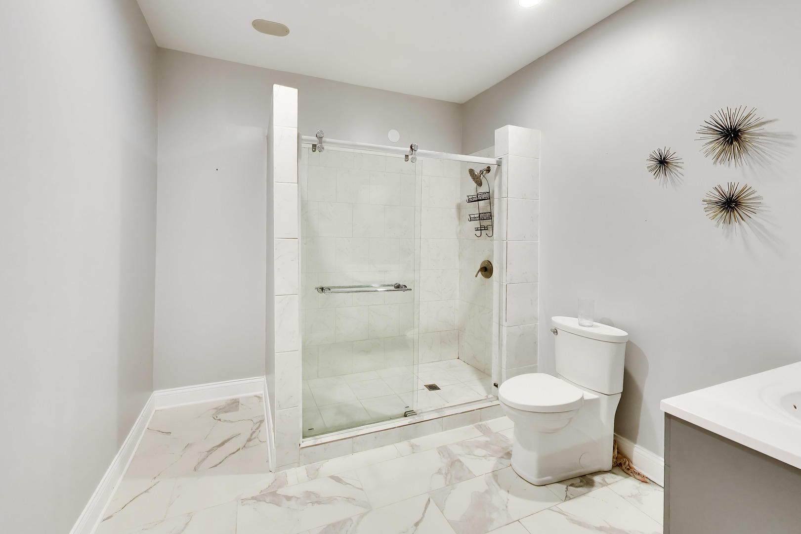 276 Claridge Circle Property Photo 13